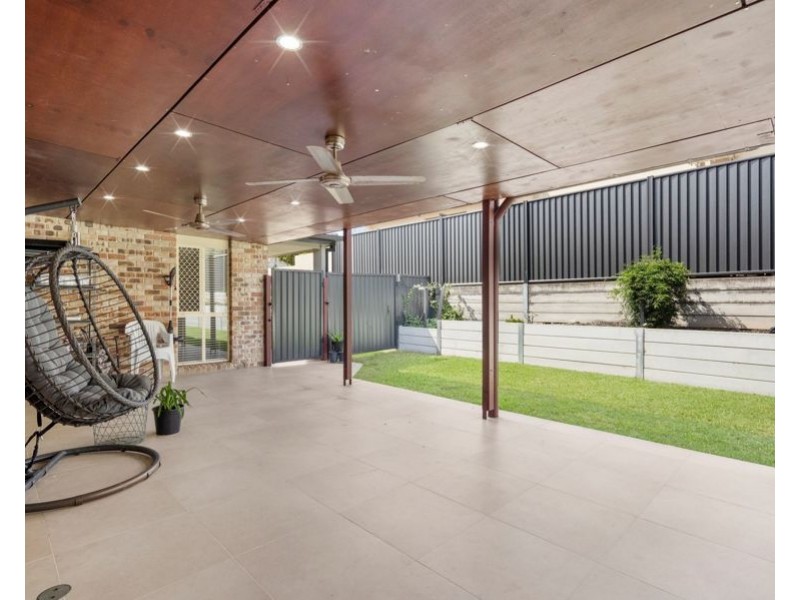 43 Oakley Street, Carindale QLD 4152