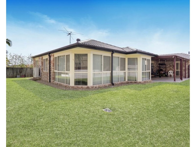 43 Oakley Street, Carindale QLD 4152