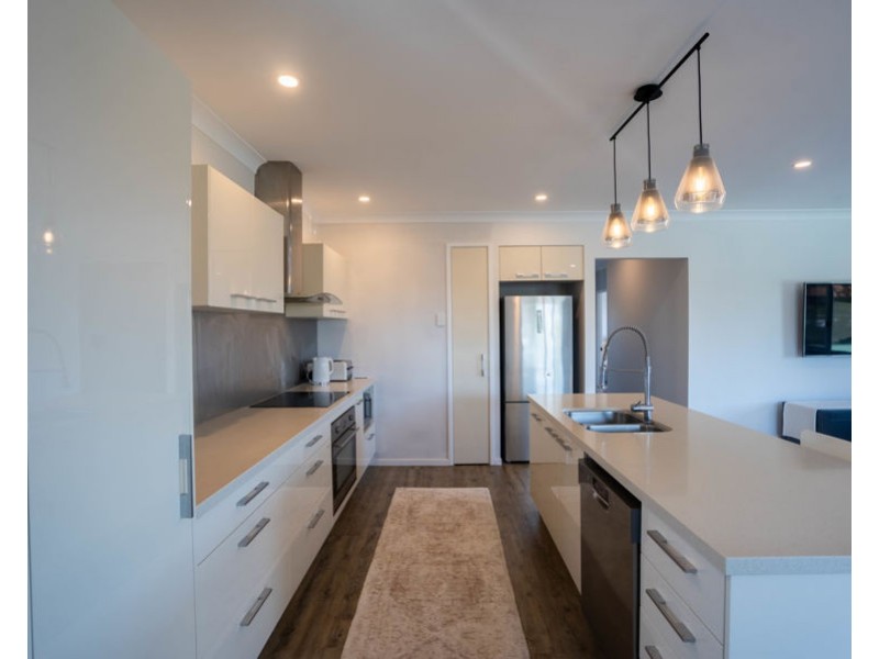4 Blanch Street, Manly West QLD 4179