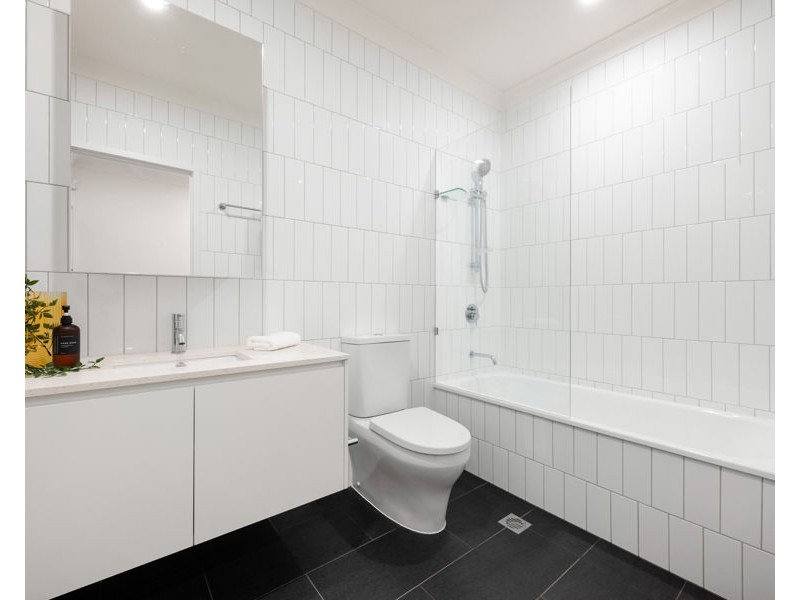 9 / 80 Kirkland Ave, Coorparoo QLD 4151