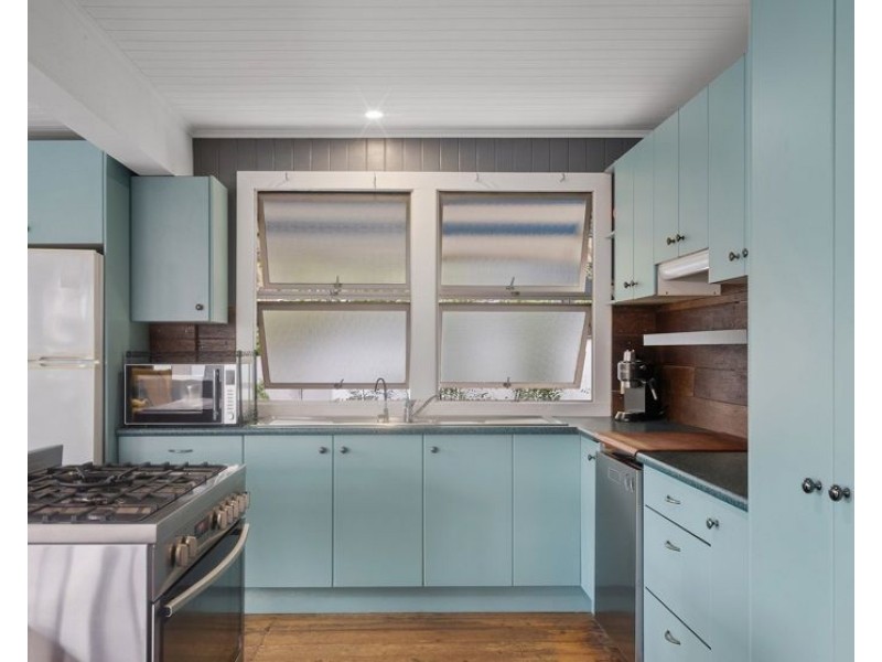 50 Wylie Ave, Coorparoo QLD 4151