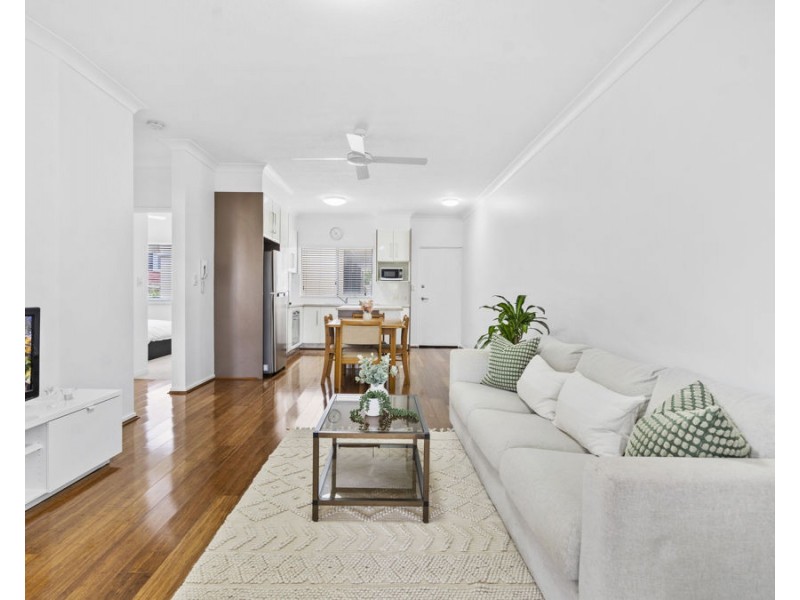 1/298 Cavendish Road, Coorparoo QLD 4151