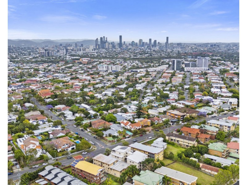 1/298 Cavendish Road, Coorparoo QLD 4151