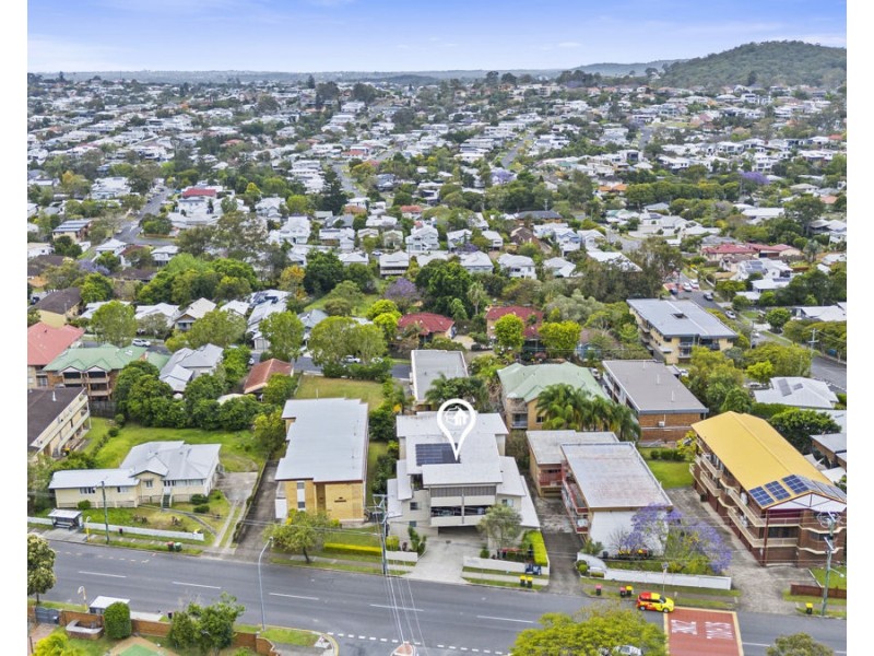 1/298 Cavendish Road, Coorparoo QLD 4151