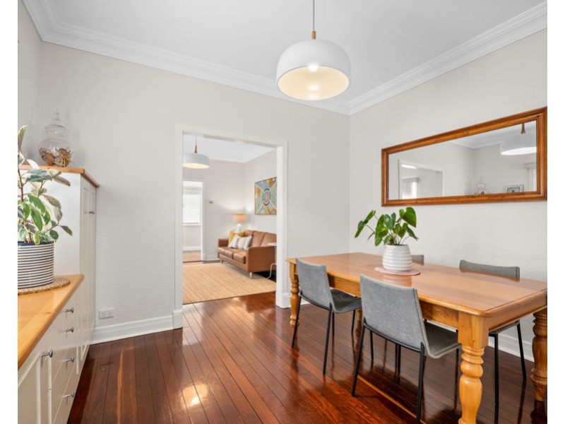 11 Wills Street, Coorparoo QLD 4151