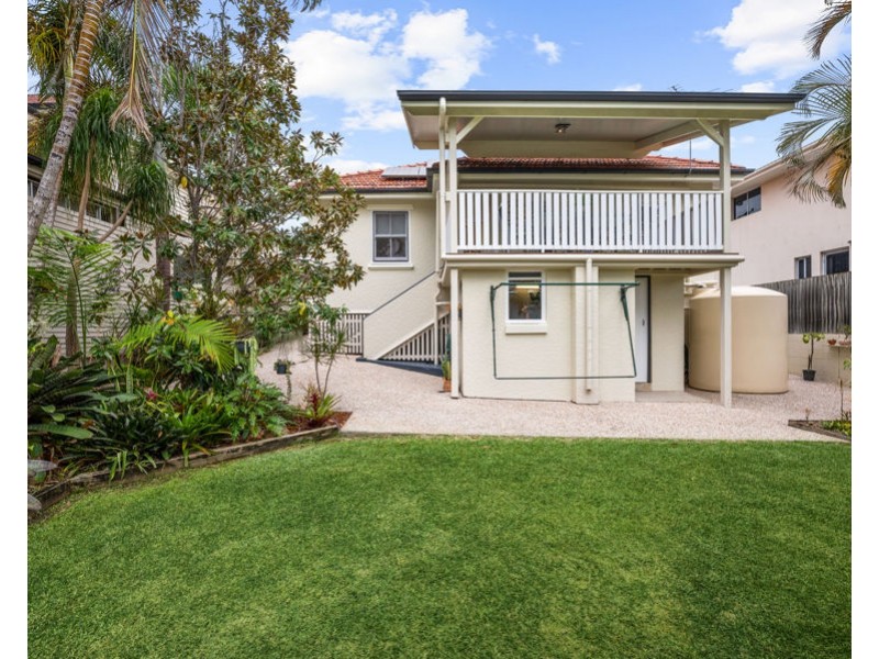 11 Wills Street, Coorparoo QLD 4151