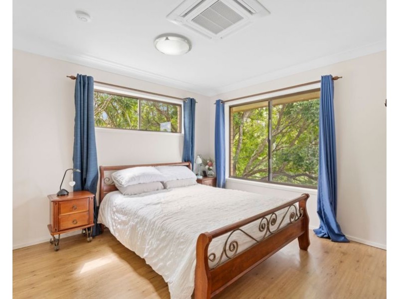 339 Clivden Ave, Oxley QLD 4075