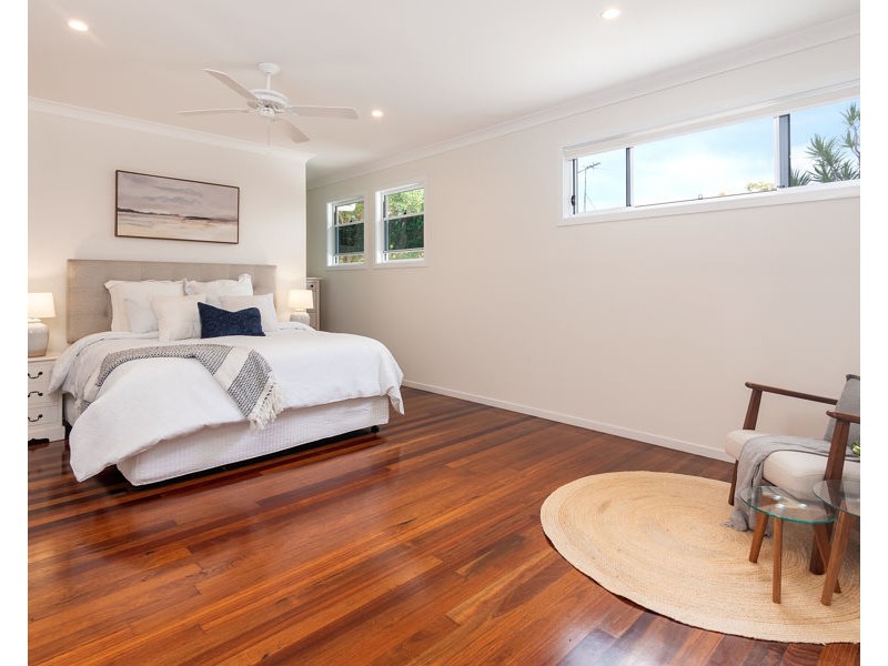 11 Torquay Road, Redland Bay QLD 4165