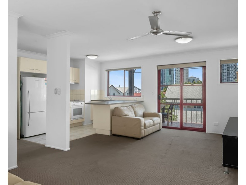 8/16 Phillips St, Spring Hill QLD 4000