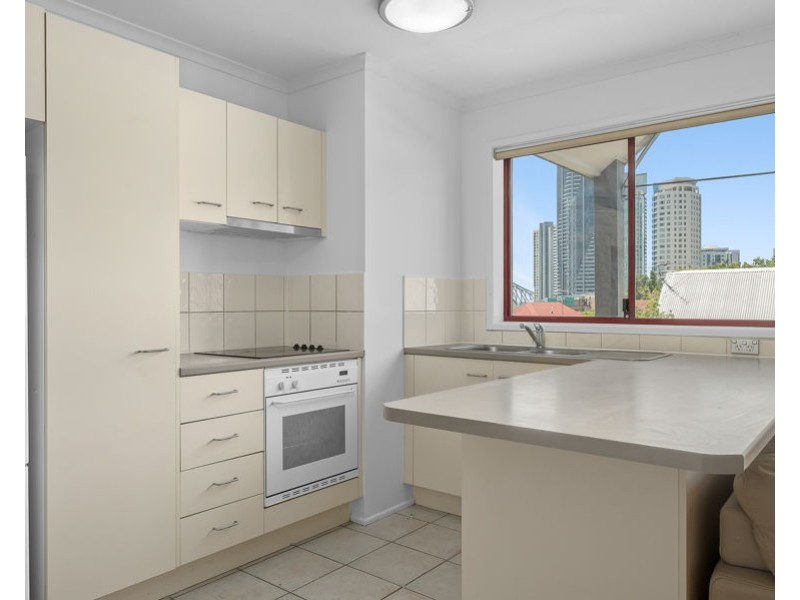 8/16 Phillips St, Spring Hill QLD 4000