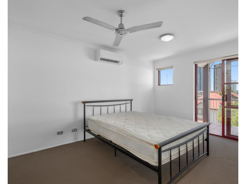 8/16 Phillips St, Spring Hill QLD 4000