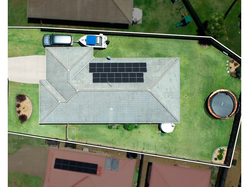 35 Bankswood Drive, Redland Bay QLD 4165