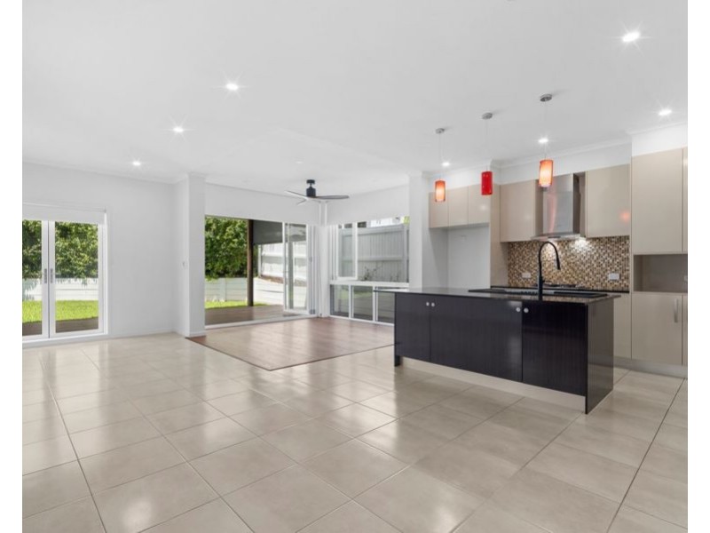 121 D’arcy Rd, Seven Hills QLD 4170