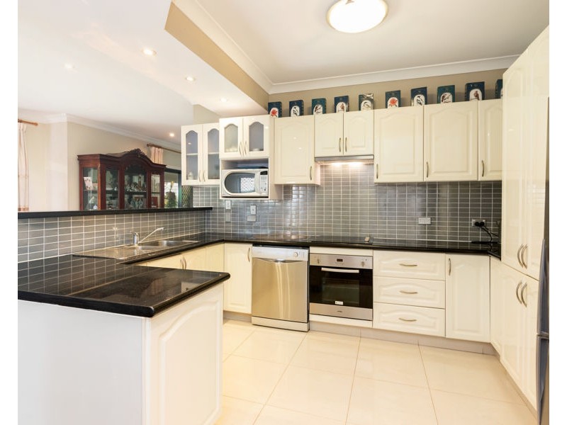 52 Winthrop Street, Wishart QLD 4122