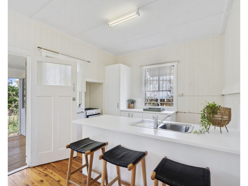 36 Palmer Street, Greenslopes QLD 4120