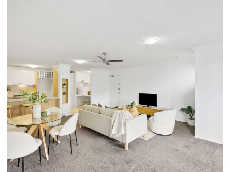 16/11 Kitchener St, Coorparoo QLD 4151