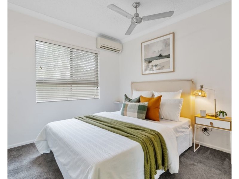 16/11 Kitchener St, Coorparoo QLD 4151