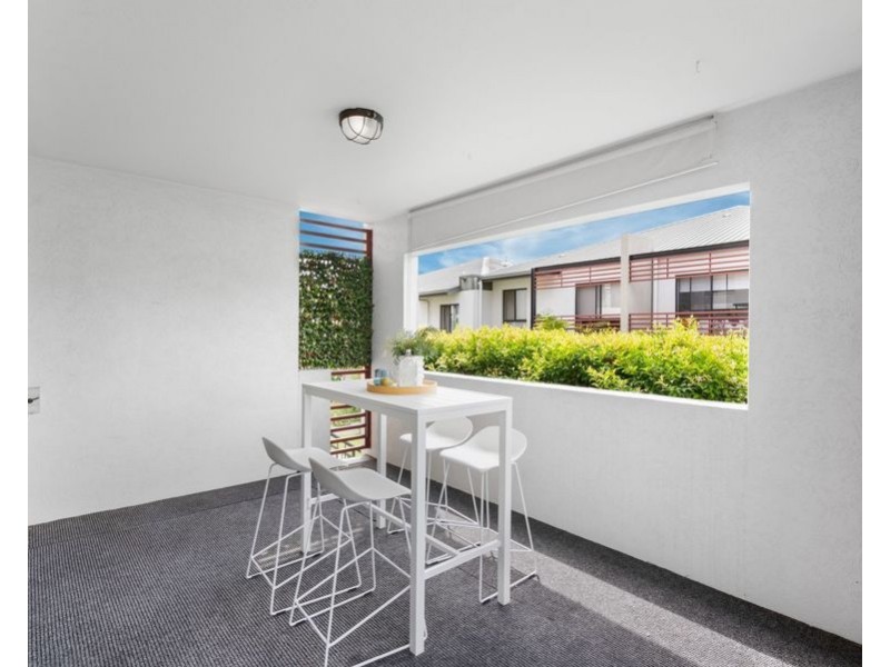 16/11 Kitchener St, Coorparoo QLD 4151