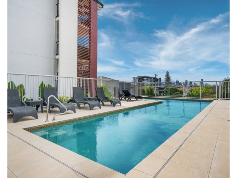 16/11 Kitchener St, Coorparoo QLD 4151