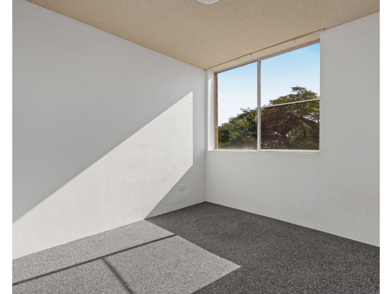 3/23 Holland St, Greenslopes QLD 4120