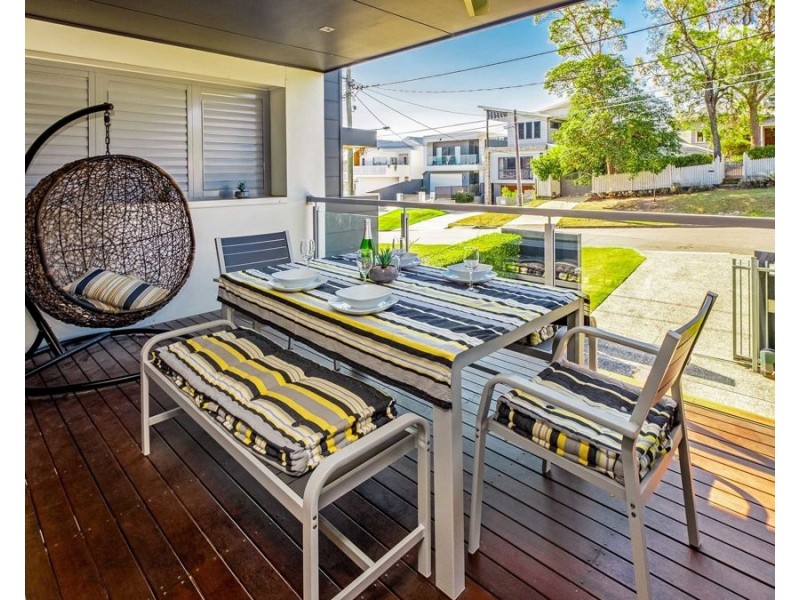 23 Brisbane Ave, Camp Hill QLD 4152