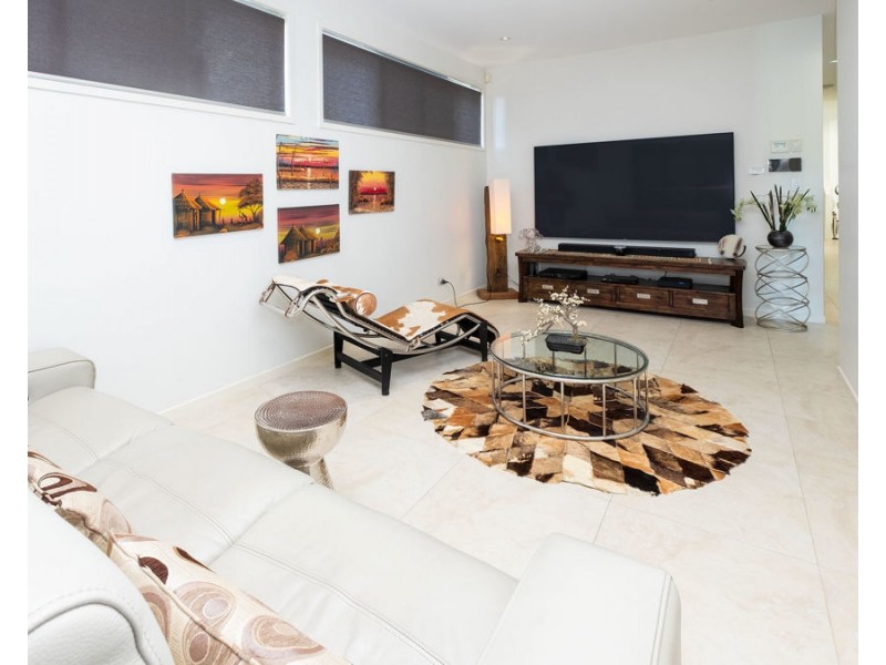 23 Brisbane Ave, Camp Hill QLD 4152