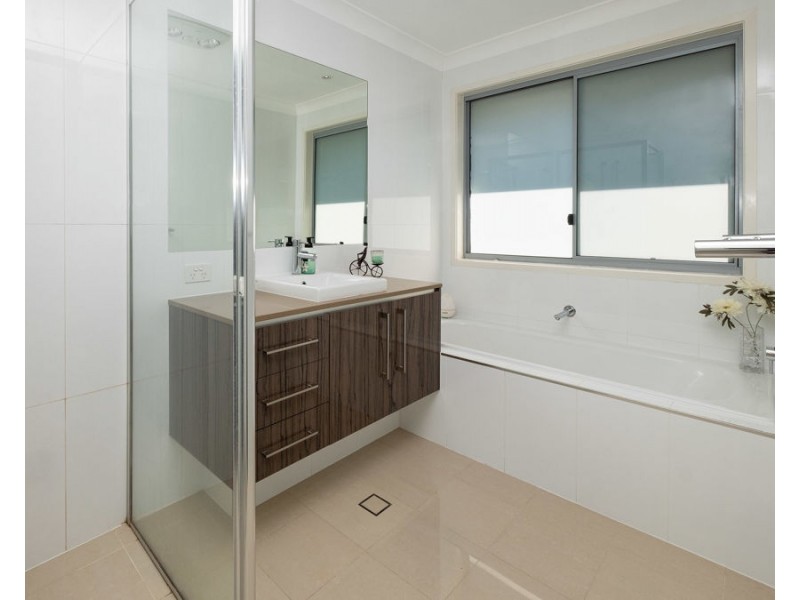 23 Brisbane Ave, Camp Hill QLD 4152