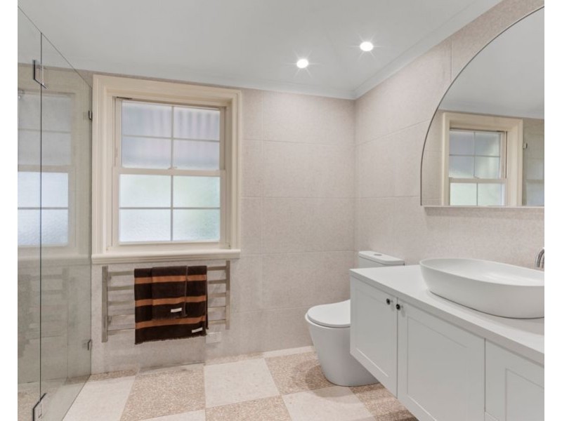 156 Agnew Street, Morningside QLD 4170