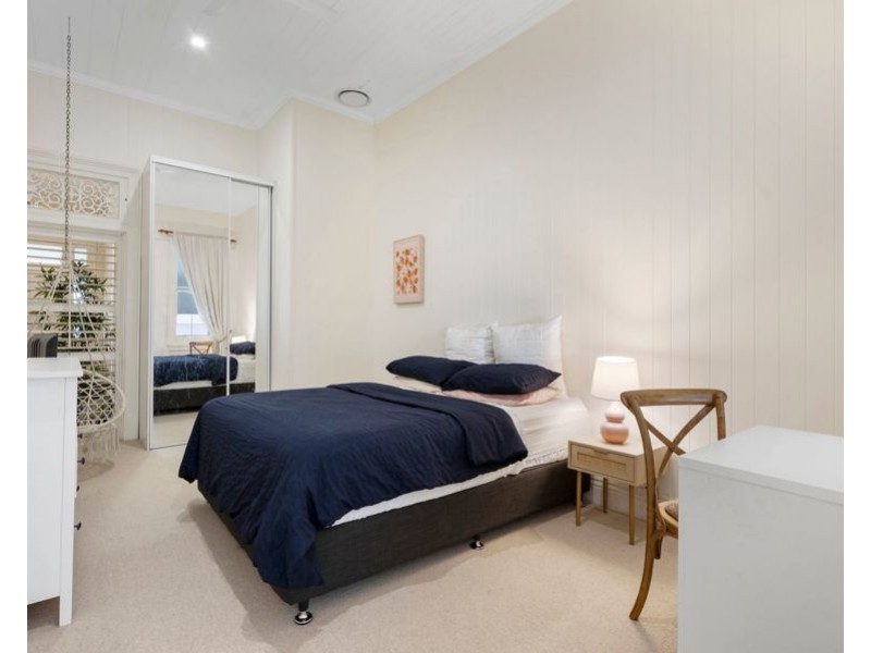 156 Agnew Street, Morningside QLD 4170