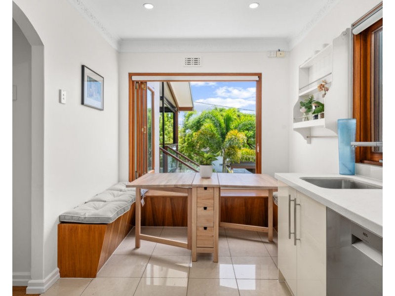 41 Raby Road, Coorparoo QLD 4151