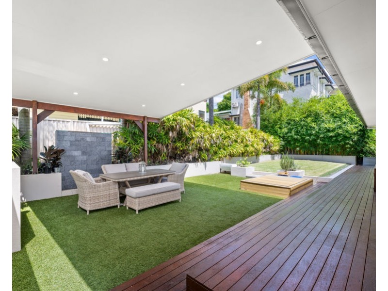 41 Raby Road, Coorparoo QLD 4151