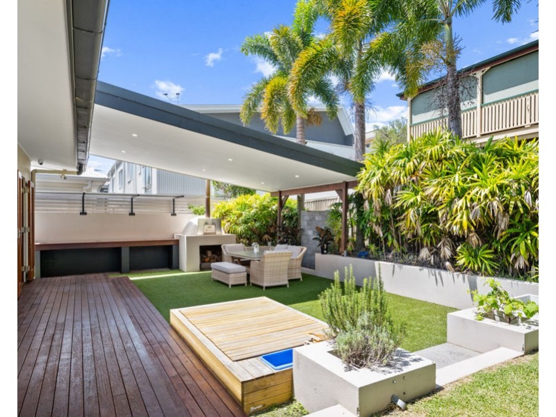 41 Raby Road, Coorparoo QLD 4151