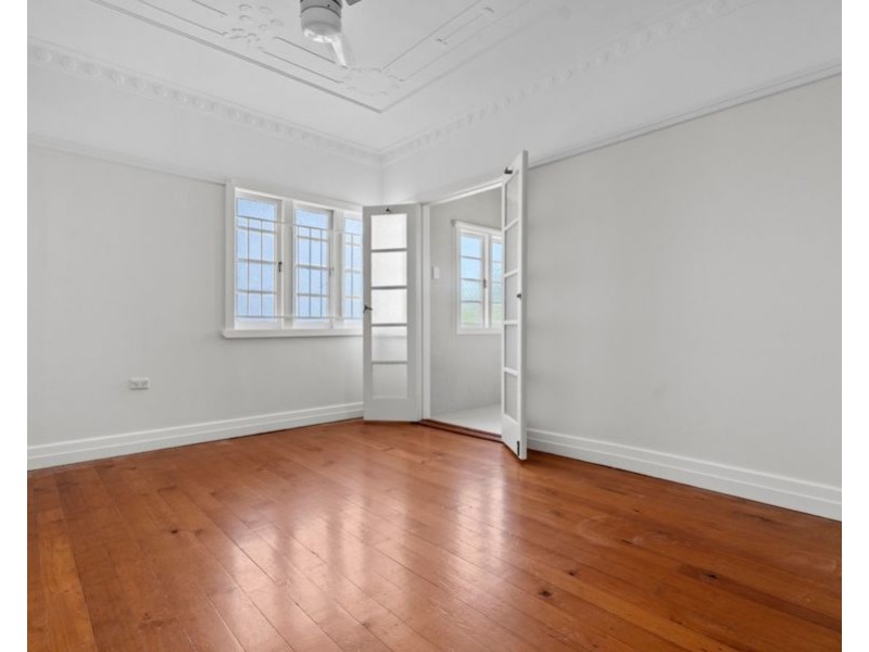 29 Oxley Dr, Holland Park QLD 4121