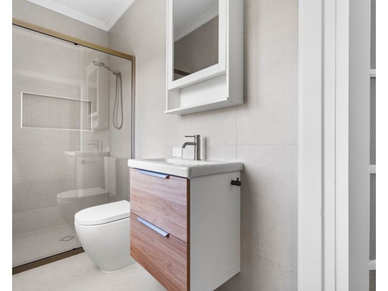 29 Oxley Dr, Holland Park QLD 4121