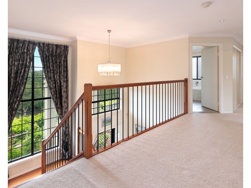 52 Winthrop Street, Wishart QLD 4122