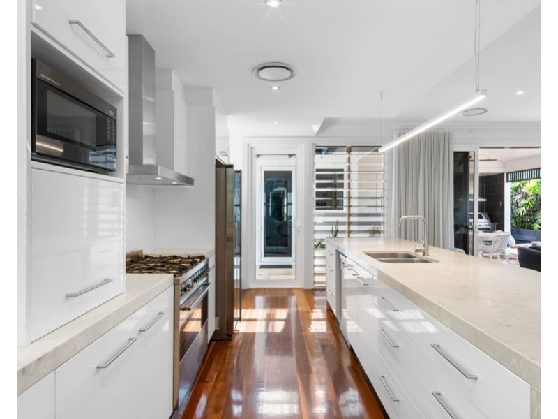 15 Landor St, Tarragindi QLD 4121