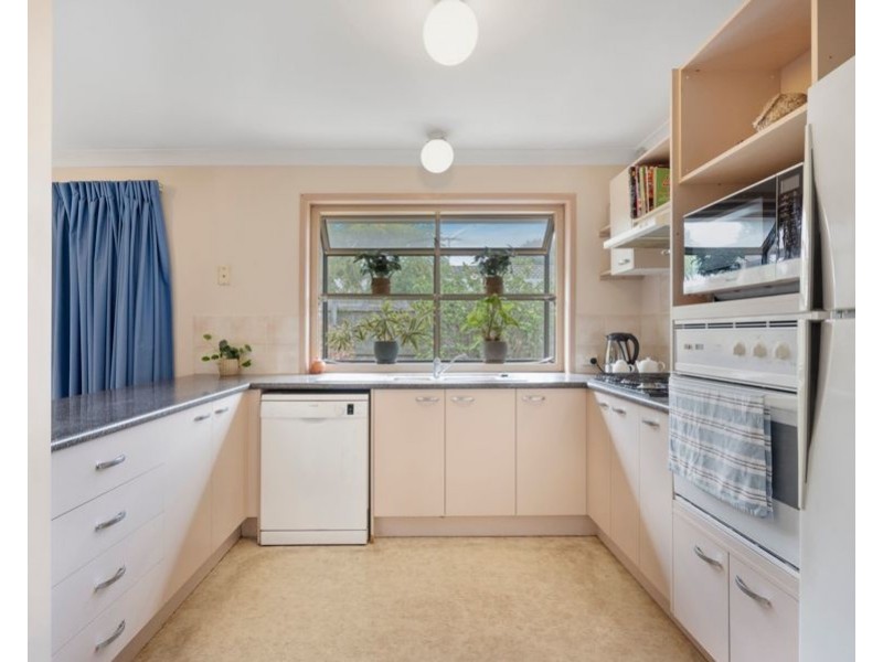 120 Serrata Cct, Forest Lake QLD 4078