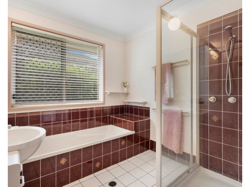 120 Serrata Cct, Forest Lake QLD 4078