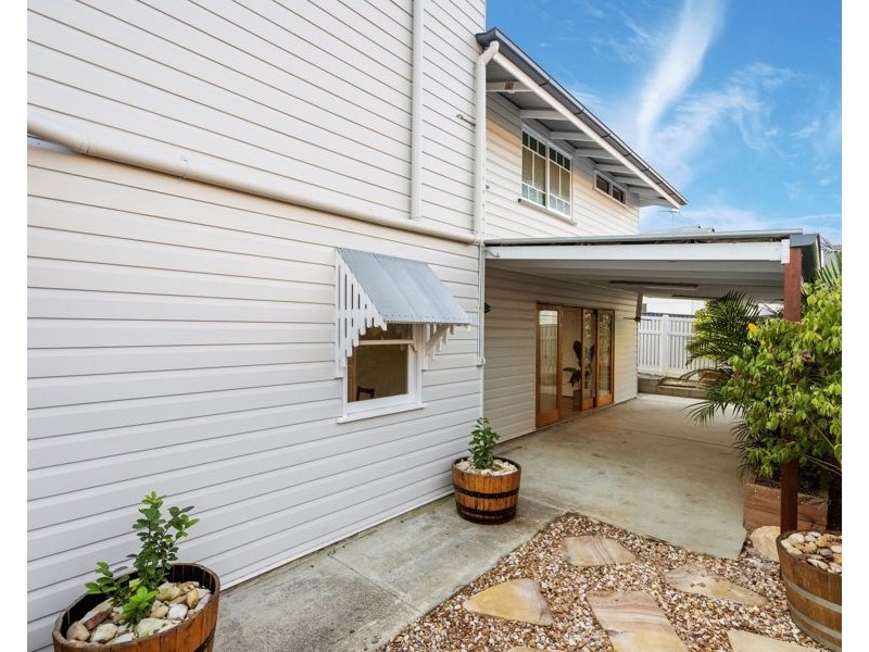 18a Talbot Street, Coorparoo QLD 4151