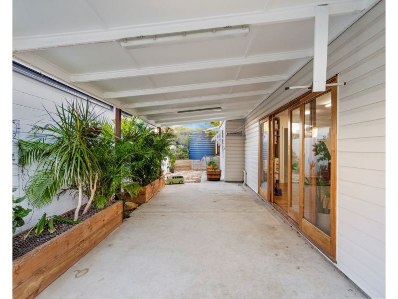 18a Talbot Street, Coorparoo QLD 4151
