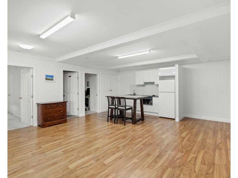 18a Talbot Street, Coorparoo QLD 4151