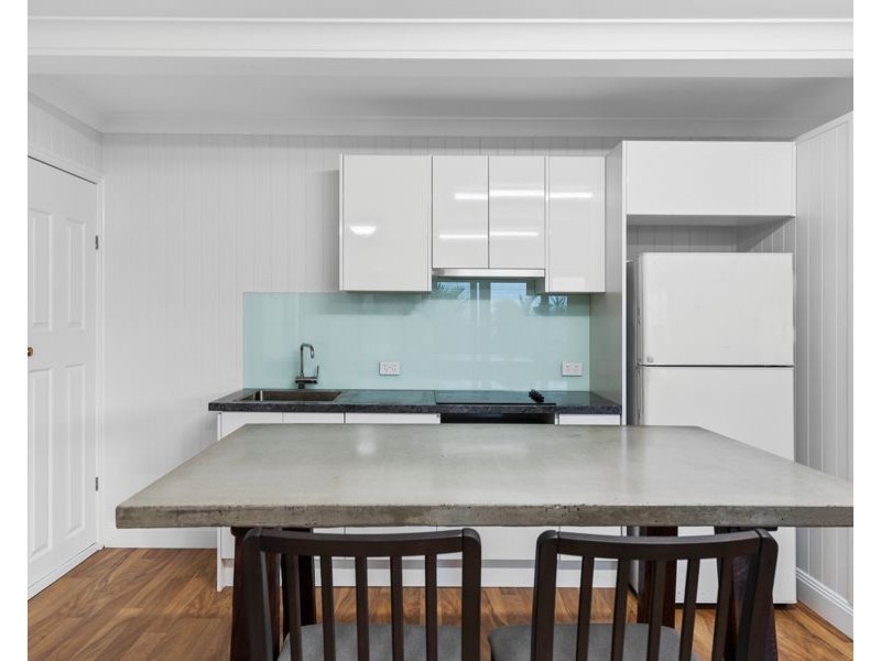 18a Talbot Street, Coorparoo QLD 4151
