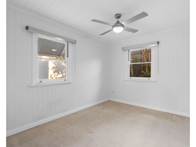 18a Talbot Street, Coorparoo QLD 4151