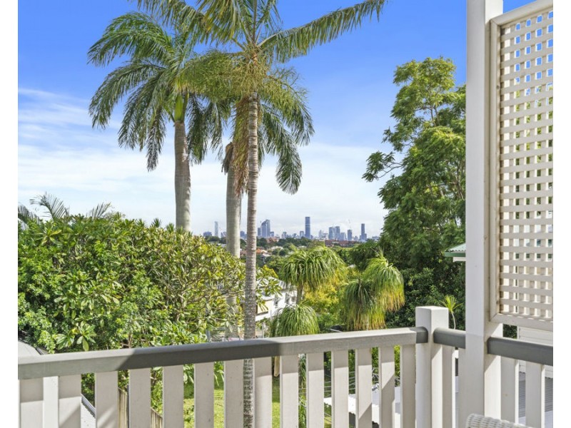 259 Ekibin Road, Tarragindi QLD 4121