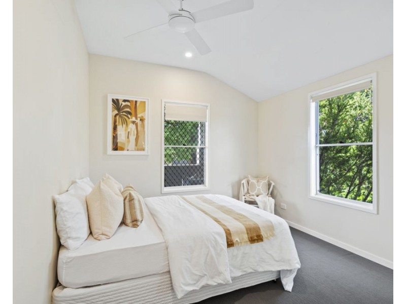 259 Ekibin Road, Tarragindi QLD 4121