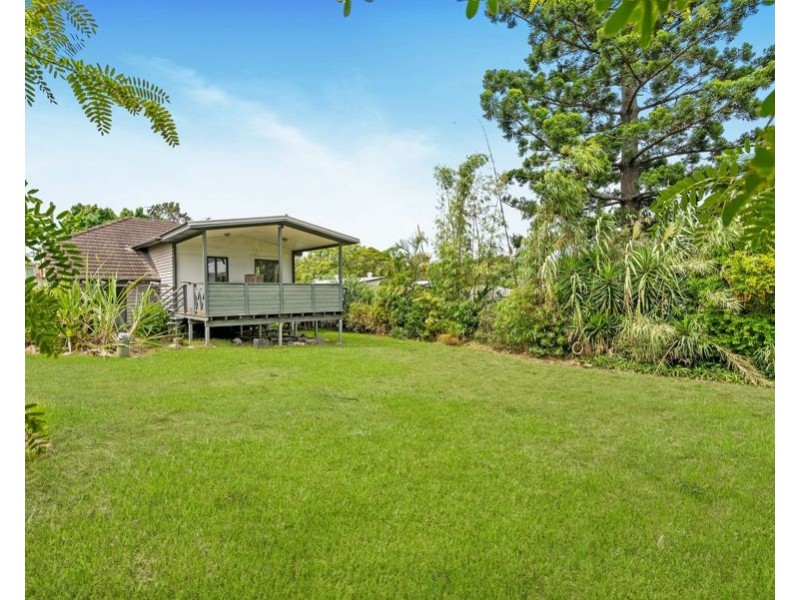 107 Molloy Rd, Cannon Hill QLD 4170