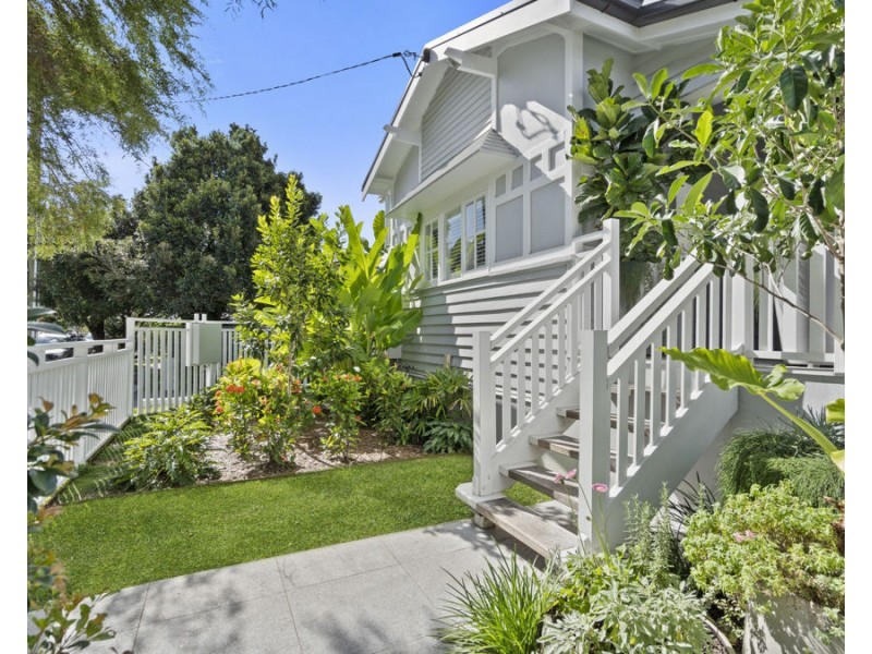 68 Shakespeare Street, Coorparoo QLD 4151