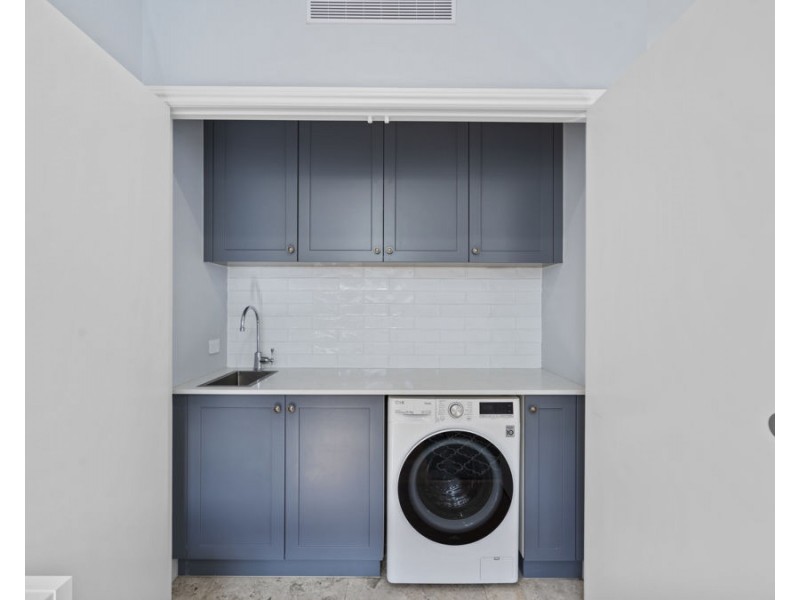 68 Shakespeare Street, Coorparoo QLD 4151
