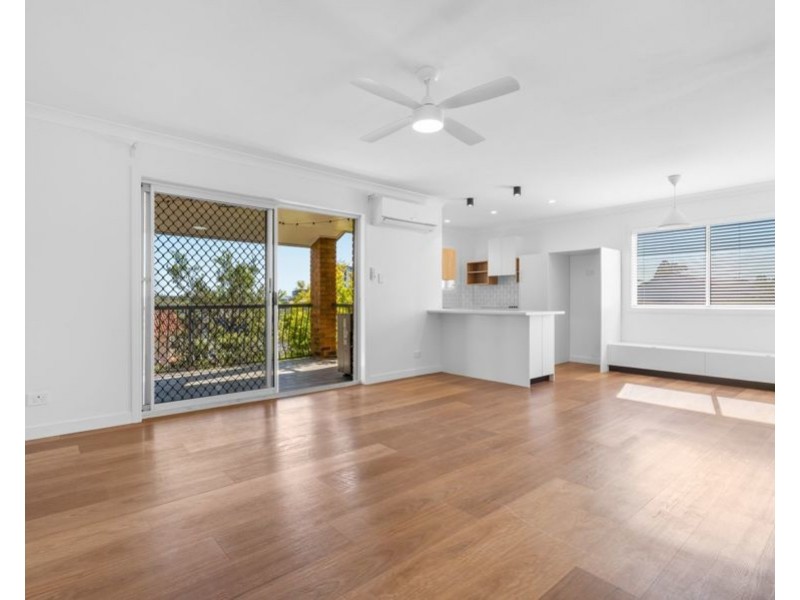 4 / 63 Wellington Street, Coorparoo QLD 4151