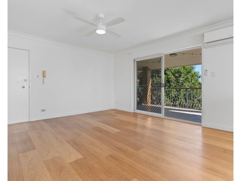 4 / 63 Wellington Street, Coorparoo QLD 4151